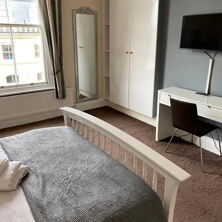 Hotell The Victoria *